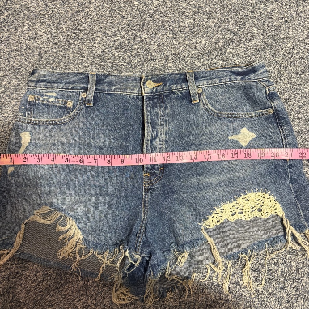 Lucky Brand Est.1990 Blue Jean Shorts with Lace Detail - Picture 11 of 11